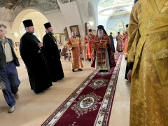 В день празднования памяти великомученицы Ирины митрополит Дионисий возглавил Божественную литургию на московском подворье Белорусского экзархата